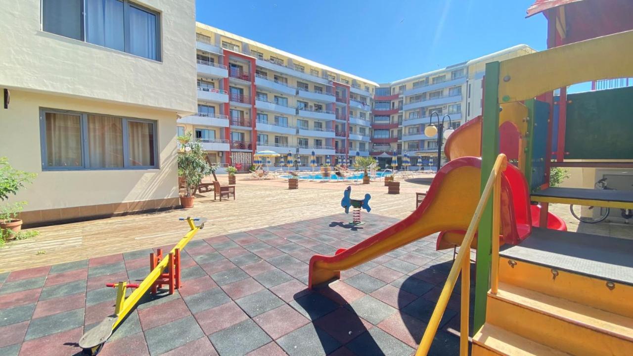 Bratanov Central Plaza Apartments Napospart Kültér fotó