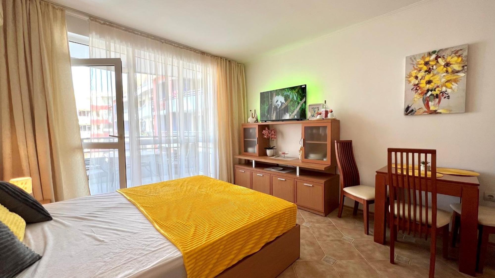 Bratanov Central Plaza Apartments Napospart Kültér fotó