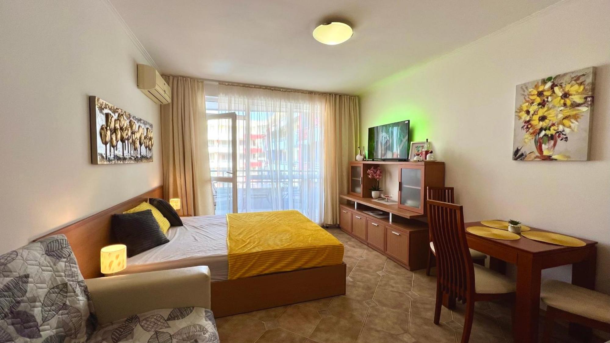 Bratanov Central Plaza Apartments Napospart Kültér fotó